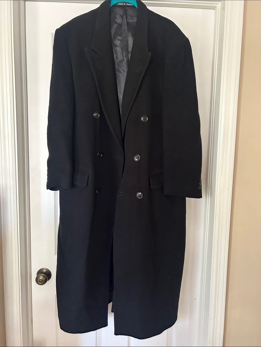 🧡 Barneys New York vintage wool
Coat